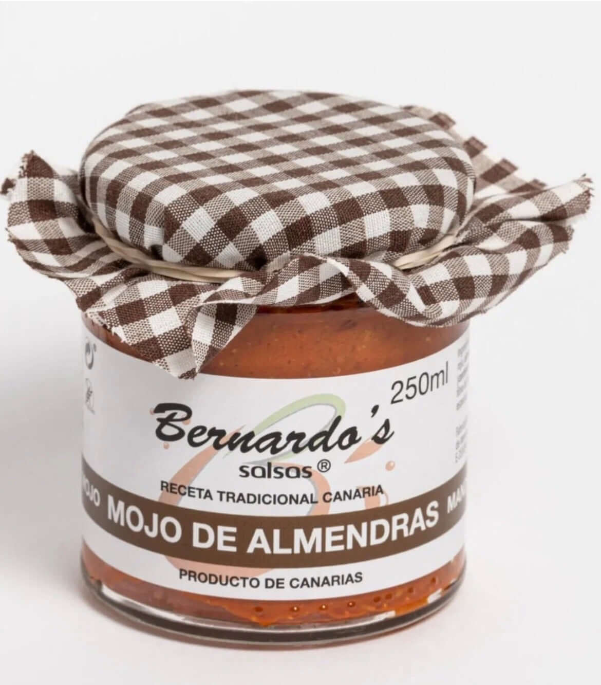 Salsa Mojo Canario de almendras Bernardo's en botella de 250ml, tradicional salsa canaria con almendras en envase de Tropical Canary Shop